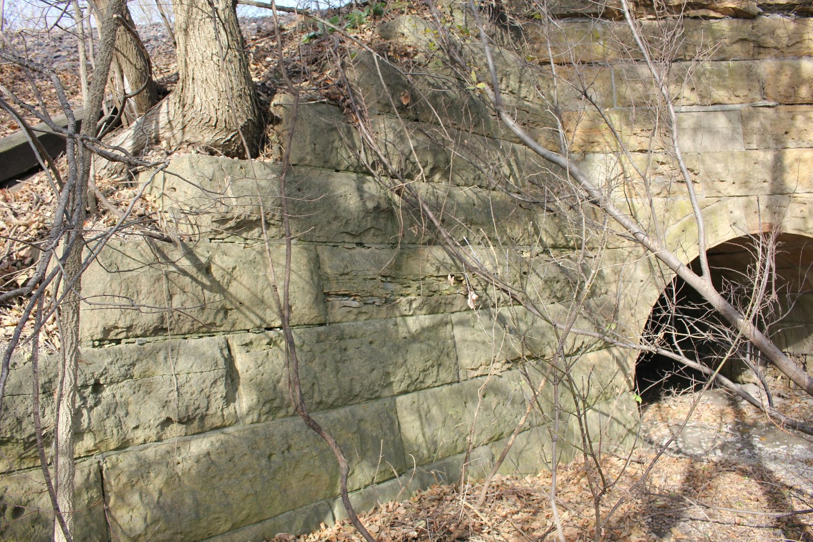 Southwest wing wall
